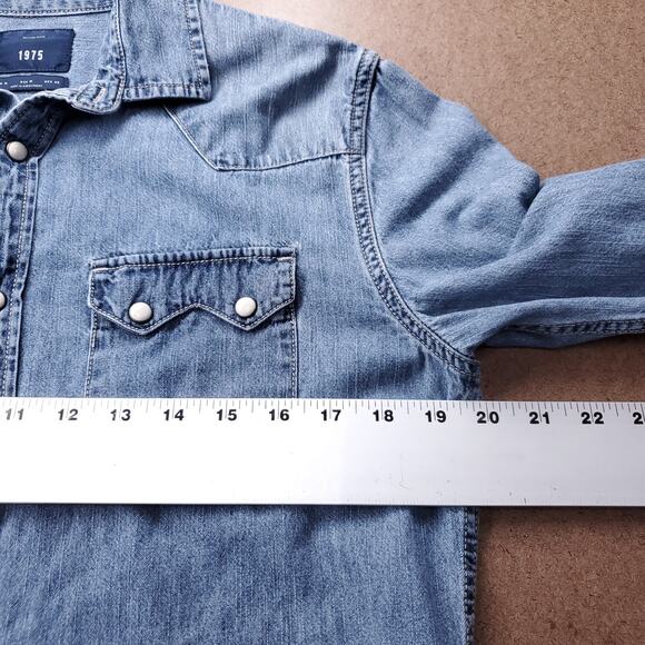 ZARA 1975 Chambray Shirt Men M Blue Pearl Snaps Long Sleeve Western Streetwear - Picture 5 of 13